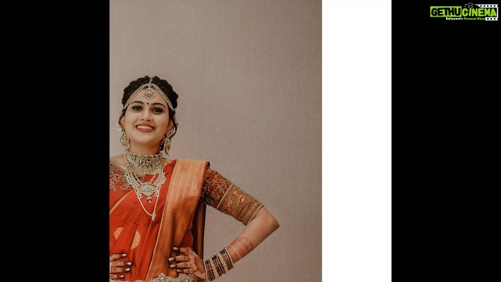Alina Padikkal - 23K Likes - #alinarohitsaga with @motionpictures_weddings @motion_pictureswedding_planner
Saree : @aaryanairdesigns
Blouse : @thanuzbridalboutique
MUA : @aleena.makeupartist
Hair : @sudhiar.hairandmakeup
Draping: @drisya.sasidharan.161
Stylist: @nithinju
Nettichutti special mention @roshnistvm ♥️