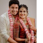 Alina Padikkal Instagram - #alinarohitsaga with @motionpictures_weddings @motion_pictureswedding_planner Saree : @aaryanairdesigns Blouse : @thanuzbridalboutique MUA : @aleena.makeupartist Hair : @sudhiar.hairandmakeup Draping: @drisya.sasidharan.161 Stylist: @nithinju Nettichutti special mention @roshnistvm ♥️