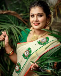 Alina Padikkal Instagram - 🍃
@navamimypassionyourfashion ♥️
stylist : @nithinju  @sksreez 
 MUA : @roshnistvm 
📸 : @sumesh_perfectmaker @perfect_makers
