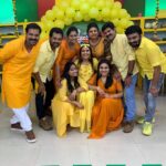 Alina Padikkal Instagram - Family♥️ @kairalitv celebrity kitchen magic coming soon : haldi episode During this pandemic I was lucky enough to celebrate haldi with my crew members.. still in shock and you guys rocked the haldi function ♥️ Feeling blessed and loved.! Prayers and wishes ♥️ Kairali TV