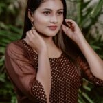 Alina Padikkal Instagram - Simplicity is good for the soul and hence wearing @zoul_designz simply ♥️ Stylist: @nithinju MUA @aleena.makeupartist 📸 @midhinlal