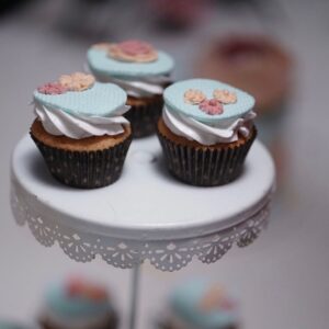 Alina Padikkal Instagram - Dear bridesmaids.
I never expected such a sweet fun bridal shower.. because lockdown, heavy rain, late evening.. but whatever I wished to have a so well celebrated 
Specially the cake🤤 was sooo yummm.. love you all 🤣