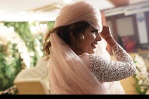 Alina Padikkal Instagram - @zohib_zayi you have made the best wedding gown dear. ❤️ @khalifcelebration 
#alinarohitsaga 
@motionpictures_weddings 
@motion_pictureswedding_planner 
@aleena.makeupartist 
@sudhiar.hairandmakeup 
@drisya.sasidharan.161 
@mgfevent