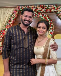 Alina Padikkal Instagram - Angane neeyum pettu.! 
Ipozha correct brother sister ayea.!
@lidiaanngeorg can’t wait to add you along with our madness ♥️

So guys this is my brother who  kept his word of getting engaged to his love and also kept his word of getting married soon after mine.! Just a day difference we will be hitched 😍🤣 true goals.!
#brothersisterlove❤️ #brothersistergoals