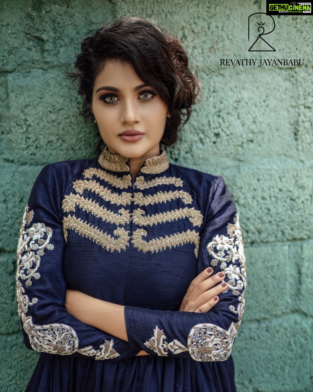 Alina Padikkal - 11.3K Likes - “She is clothed with strength and dignity”
Done by a my very own @revathyjayanbabu ♥️
MUA : @roshnistvm ♥️
📸 @nithinparameswarpl @kalyanaramensweddings