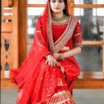 Alina Padikkal Instagram - For @thanuzbridalboutique Muslim bridal look Simple and elegant look♥️ Retouch @sumesh_perfectmaker . . Ps : not my actual bride look okay🤣 model ane model.