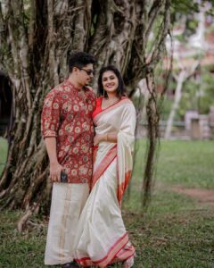 Alina Padikkal Instagram - Again US ❤️ Mr&Mrs ROHIT 

Mr costume: @babe_by_minnumaria 
Mrs blouse : @babe_by_minnumaria 
Mrs saree : @bindu.philipose 
@aleena.makeupartist @sudhiar.hairandmakeup 
@nithinju @sara_sabitha ❤️