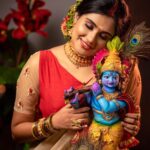 Alina Padikkal Instagram - Last post. Prosperous vishu wishes See u next year.❤️ @alina.padikkal Mua @roshnistvm My stltuling help @sksreez Outfit @namah_by_nikhilandrews Jewls @kaya_online_ Pic @perfect_makers #alinapadikkal #alinapadikkalarmyofficial #styling #stylist #nithinsureshstylist #weddingstylist #celibritystylist Thiruvananthapuram, Kerala, India