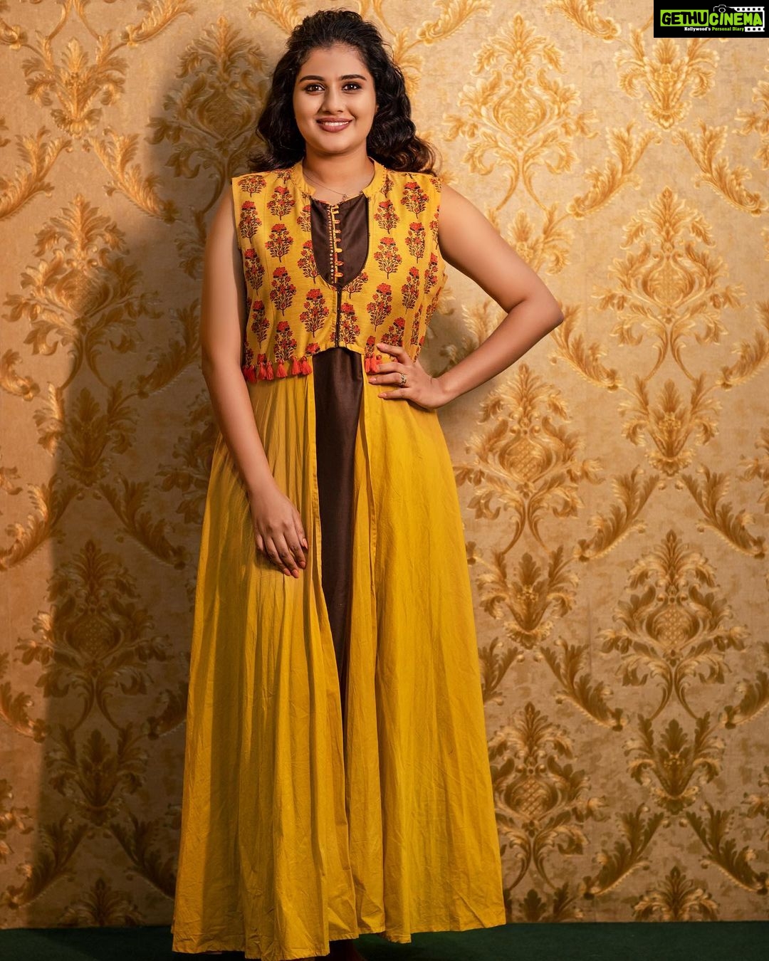 Alina Padikkal Instagram - 🔆 hello to casual wear.! . Costume @divyadisa.couture Photography @reshma_photography MUA @roshnistvm Stylist @nithinju @sksreez