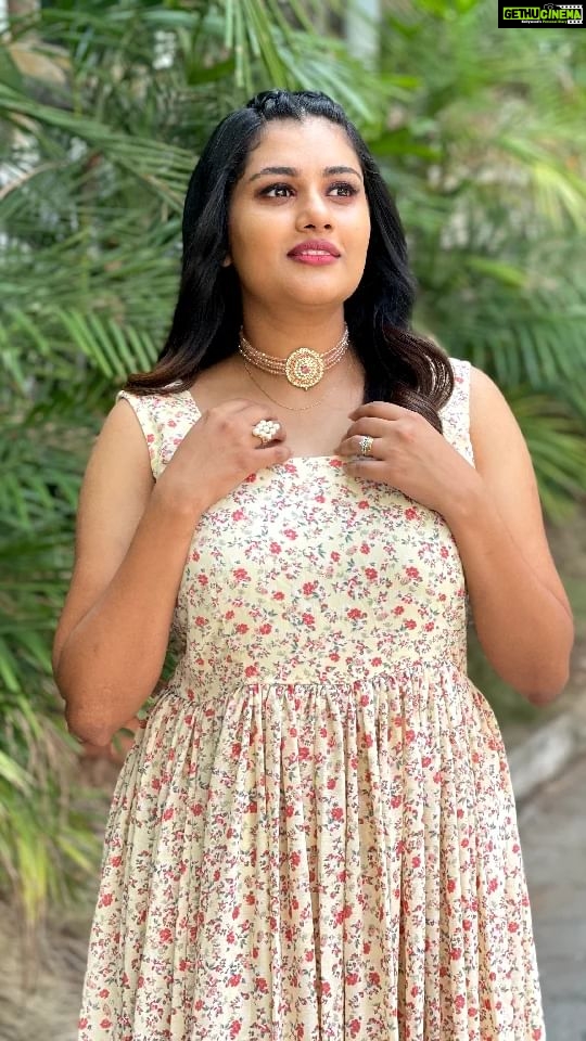 Alina Padikkal Instagram - 🌼Alina🌼 Muse: @alina.padikkal Hairstyling: @brahma_hairandmakeup Makeup: @aleena.makeupartist Outfit: @atelierdesigns0 Styling: @nithinju Jewellery: @kaya_online_ #alinapadikkal #trending #celebrity #trendingnow #trendingreels #explore Kairali TV