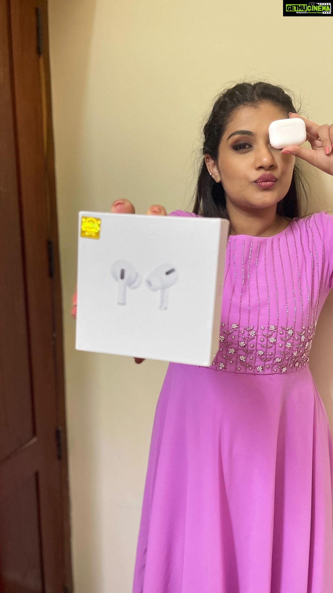 Alina Padikkal Instagram - @commander_vogue_ ❤️ . Airpods From @commander_vogue_ @commander_vogue_ . For More Premium Gadgets Follow @commander_vogue_ @commander_vogue_ @commander_vogue_ @commander_vogue_ . . • Expensive is now affordable • The Most Trusted Seller • Free Delivery all over india • Cash On Delivery Available • Extra discount on COMBO • Free GIFT with every order . Order urs now✅ #ad #adventuretime #promotion