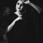 Alina Padikkal Instagram - BLACK 🖤 the darkness in me.! Just like most of us.. my favourite Color Costume : @babe_by_minnumaria Makeup : @aneeshcbabu Camera : @focusiweddingstudio Stylist : @nithinju @sksreez Earring : @kaya_online_