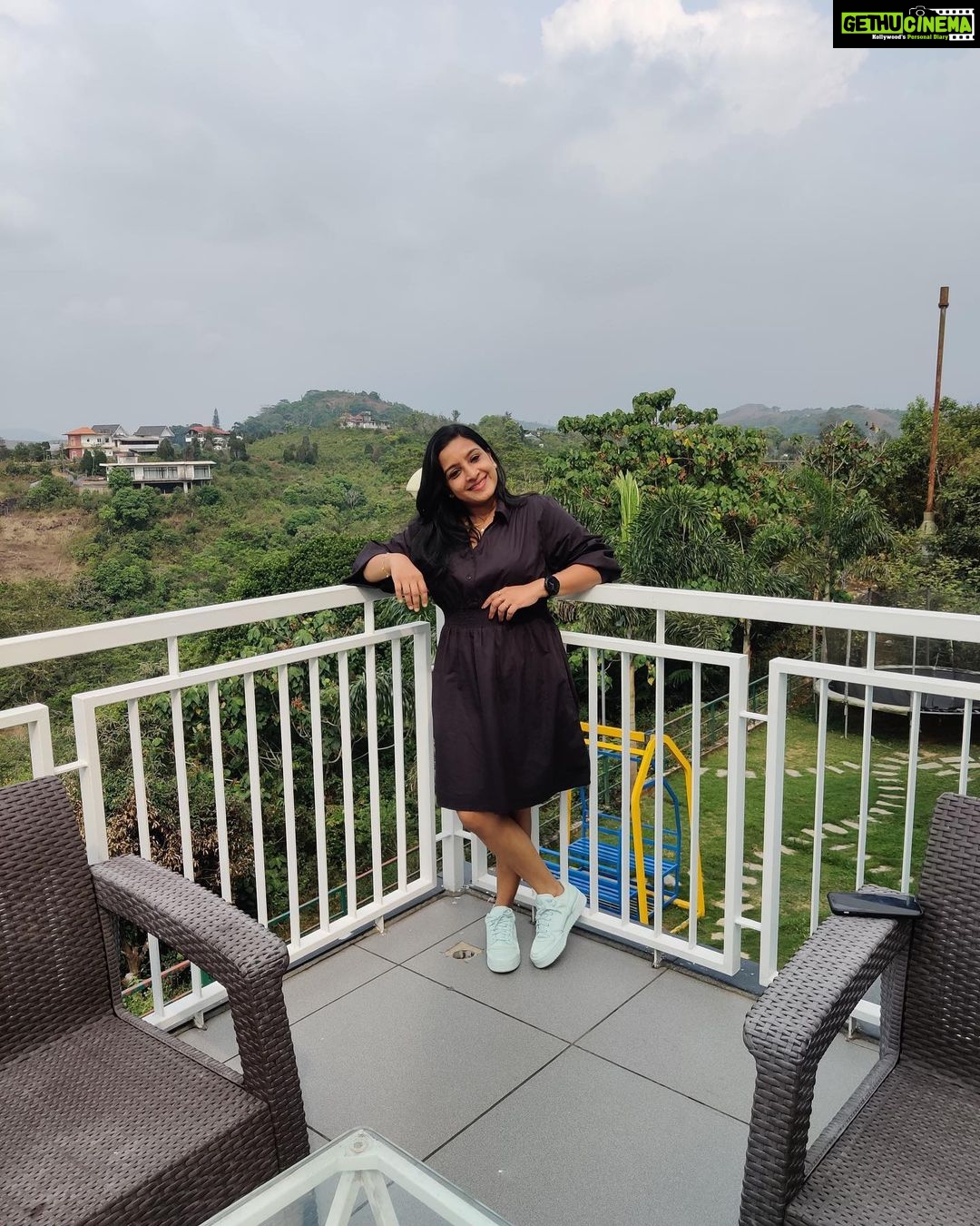 Alphy Panjikaran Instagram - @le_collines @babi_rashid #resort #wagamon #hills #travel #travelphotography #traveltheworld #happiness #peace #picoftheday #enjoy #enjoyyourlife #instagood #instagram #instalike #explorepage #explore #nature #love #tuesday #tripwithfriends #trip #tripendswithbeautifulmemories❤️😘😚 Le Collines Resort Vagmon