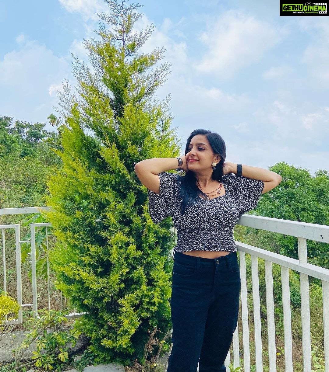 Alphy Panjikaran Instagram - @le_collines @babi_rashid #resort #travel #travelphotography #wagamon #lecollinesresort #instagram #traveler #peace #happy #picoftheday #explore #explorepage #travelgram #hills #nature #naturephotography #love #goodvibes #instagood #therapy Le Collines Resort Vagmon