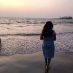 Alphy Panjikaran Instagram - Weekend special 🥳🥳 Thalassophile 🌊🐬 #happiness #picoftheday #kochi #fortkochi #binnale #visit #beach #dayout #roaming #peace #withfriends #travel #travelphotography #instagram #instagood #explore #explorepage #peaceofmind #reels #weekend #special Fort Kochi
