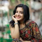 Alphy Panjikaran Instagram - @lal_weddings 📸 @chakitha_designs 💃 #picoftheday #happiness #peace #love #selflove #saree #black #photography #photoshoot #travel #malikappuram #malikappurammovie #promotion #stills #smile #waiting #instagood #instagram #instalike #explorepage #explorepage #reels #kochi #kochigram Panampilly Nagar