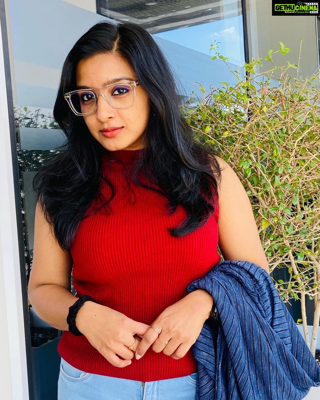 Alphy Panjikaran Instagram - ❤️❤️❤️ #picoftheday #malikappurammovie #success #celebration #promotion #malikappuram #thankuall #instagram #function #travel #travelphotography #lovetravel #oman #muscat #goodvibes #instagood #reels #trending #actress #malayalam #movie Al Hail Muscat Oman