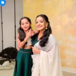 Alphy Panjikaran Instagram - 🦋🦋 @devanandha.malikappuram @malikappurammovie @grihalakshmi_ #happiness #grihalekshmi #photoshoot #picoftheday #peace #malikappuram #malikapurammovie #instagram #instagood #goodvibes #saree #love #explore #explorepage #reelsinstagram #photography #cover #shoot #kochi #movie #reels #trendingreels #songs