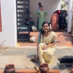 Alphy Panjikaran Instagram - Attukal pongala 💖💖 Blessed 😇😇 @surabhi.vaishu #blessed #Attukal pongala #pongala #padhmanabhaswamitemple #trivandrum #tuesday #newbeginning #somethingspecial #happiness #peace #kerala #attukal #instagram #instagood #goodvibes #explore #explorepage #instalike #reelsinstagram #reels #trending #trendingreels #trendingsongs