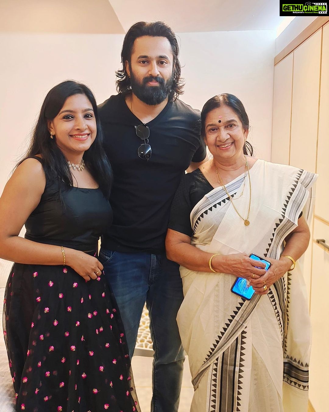 Alphy Panjikaran Instagram - @malikappurammovie 100 days of celebration šš„³ @iamunnimukundan @iamvishnusasishanker @manohari_joy #happines #100days #celebration #picoftheday #malikapuram #success #malikapurammovie #instagood #instagram #instalike #unnimukundan #explore #explorepage #travel #nooranad #theatre #visit #happy #peace #cinema #love Nooranad