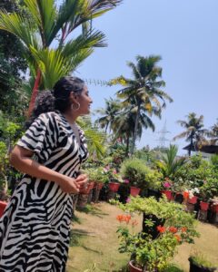 Alphy Panjikaran Instagram - Whatever makes your soul happy do that🎉🕊🥳🦋 @an._____u 📸🙏🏼 #picoftheday #photo #happy #instagram #function #enjoy #life #lifequotes #travel #kochi #kochidiaries #goodvibes #instadaily #instalike #cool #peace #explorepage #explore #waiting #next #movie #artist #travelmore #mypassion Panampilly Nagar