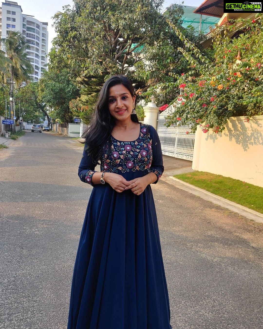 Alphy Panjikaran Instagram - 💙🦋 Costume: @pastelsandmore__ PC: @akhilskiran #photooftheday #still #happy #smile #peace #malikappurammovie #function #instagram #instagood #instadaily #instadaily #kochi #happiness #explore #explorepage #blue #photoshoot #reels #trendingreels #love