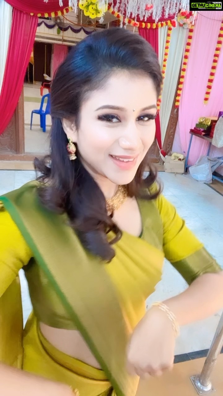 Alya Manasa Instagram - This song 🎧 😍🤩lovely one #iniya @suntv @saregamatamil