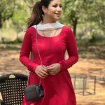 Alya Manasa Instagram - Gud eve amigos #iniya shooting spot Outfit @aatwos