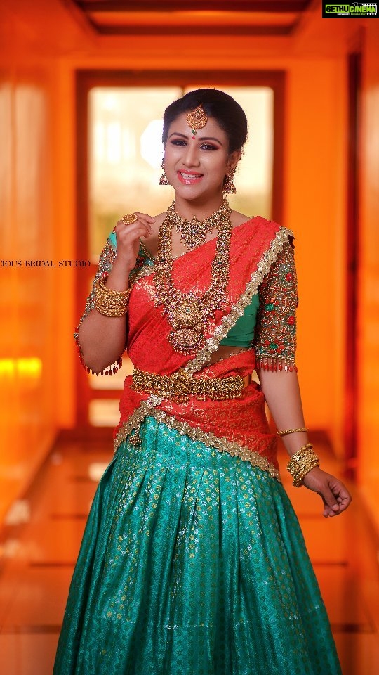 Alya Manasa Instagram - Featuring Gorgeous @alya_manasa Makeup & Hairstyle : @vivaciousbridalstudio Costumes : @vivaciousdesignerboutiq #trending #trending #alya #alyamanasa #thalapathy #varisu #rashmikamandanna #suntv #iniya #pongal #ranjithamey #ranjithame #reels #reelsinstagram