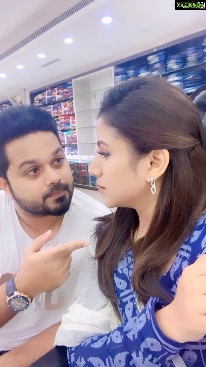 Alya Manasa Instagram - After a long time a Reel with my hubby @sanjeev_karthick 🤩🤩🤩🤩🤩🤩🤩🤩🤩🥰🥰🥰🥰🥰🥰🥰