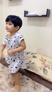 Alya Manasa Instagram - 🤣🤣🤣🤣🤣🤣🤣🤣🤣🤣🤣🤣🤣🤣she is so cute 🥰 love my daughter