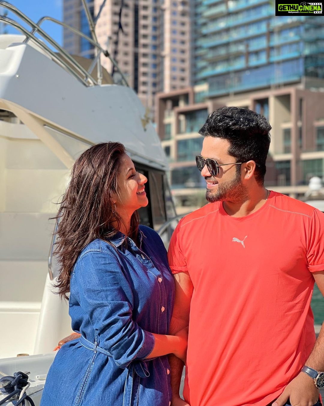 Alya Manasa Instagram - New year @touronholidays #dubai excited to the core thank u so much @touronholidays for this best trip ever Marina Walk, Dubai Marina