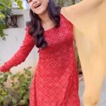 Alya Manasa Instagram - On trend #iniya mon - sat 9pm @suntv @saregamatamil