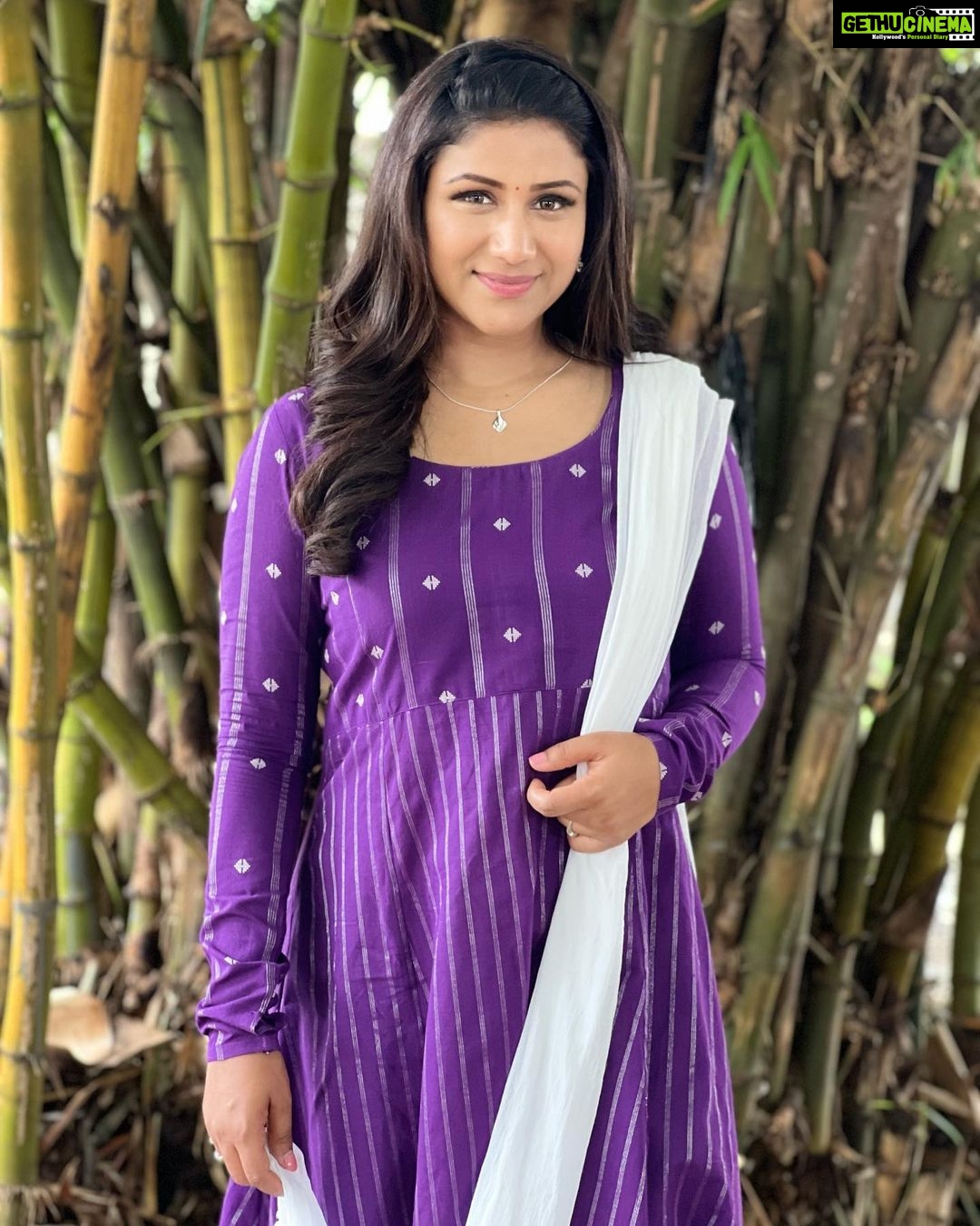 Alya Manasa Instagram - Iniya @suntv Dec 5th 9 pm onwards ☺️☺️☺️☺️😃😃😀pls give ur love & support as always