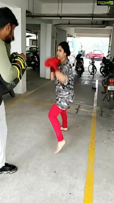 Alya Manasa Instagram - Morning workouts heavy Thank u @mithun_fernand4 for the workout