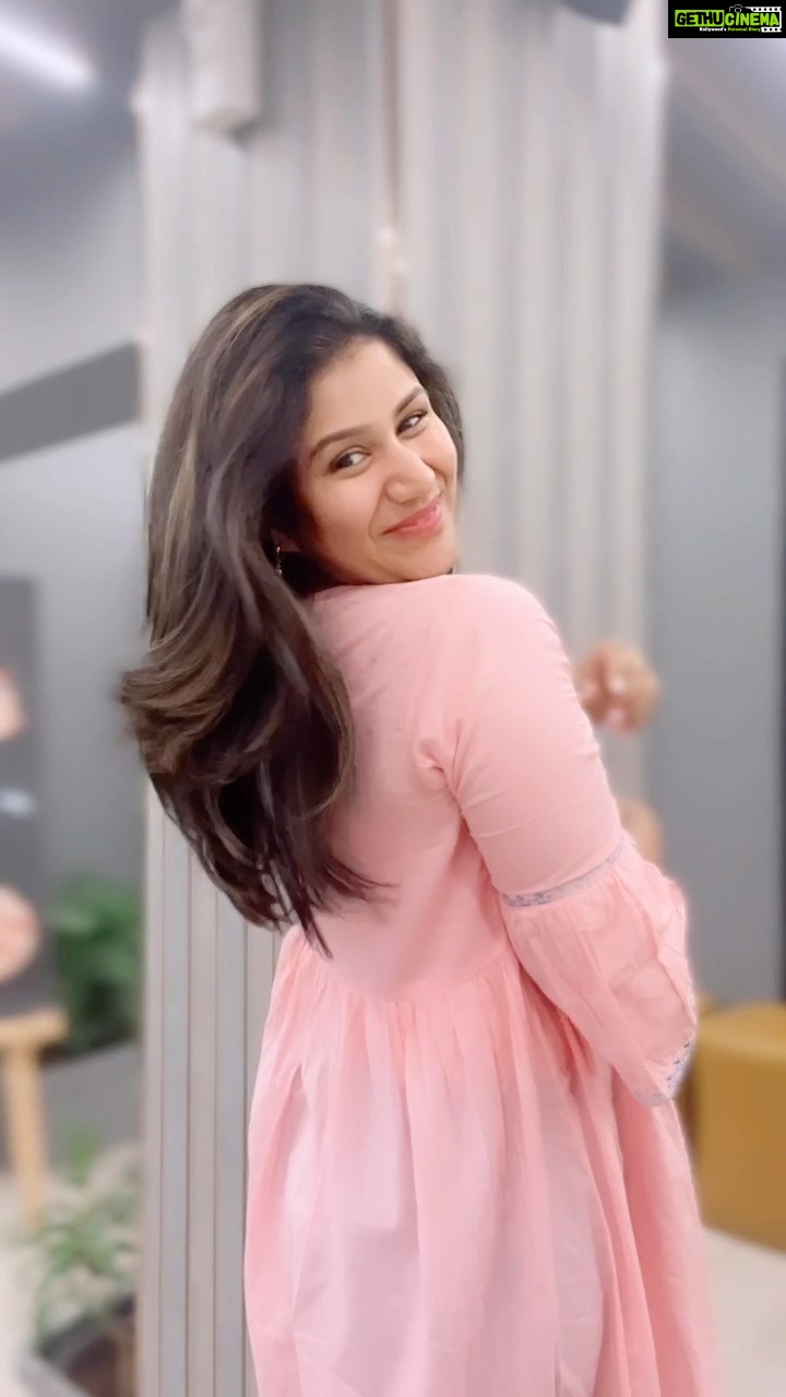 Alya Manasa Instagram - Love ❤️ towards @zazzlesalons Thank you for the nice hair Color & nail extension @zazzlesalons