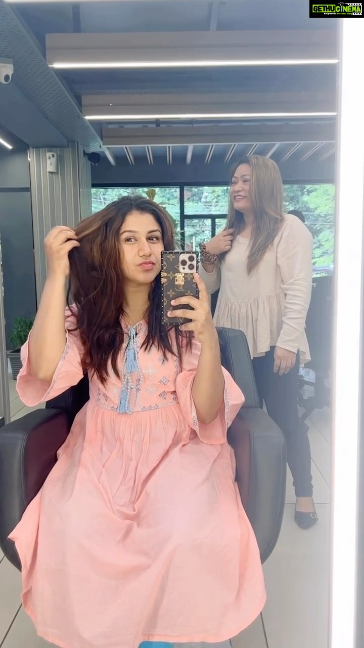 Alya Manasa Instagram - Hair colouring @zazzlesalons My favourite place for grooming Wait for the change Will update soon