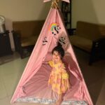 Alya Manasa Instagram - My daughter’s recent addict towards @minibooindia #tents & #beambags in her fav Color #pink 🌸💕💕🌸🌸🌸thank u @minibooindia MiniBoo was created with the intention to bring products inspired by the needs of children which make discovering the world more enjoyable. All products are created with the children in mind to ensure their comfort and security. We love to personalize our products for your lil one. We are happy to help you with almost all products personalization for your kids nursery. Come, discover and indulge your kids with our exclusive collections made with love. Here we present our best selling teepee tent and bean bag chair personlised for the my lil one's! Pls do follow and support @minibooindia