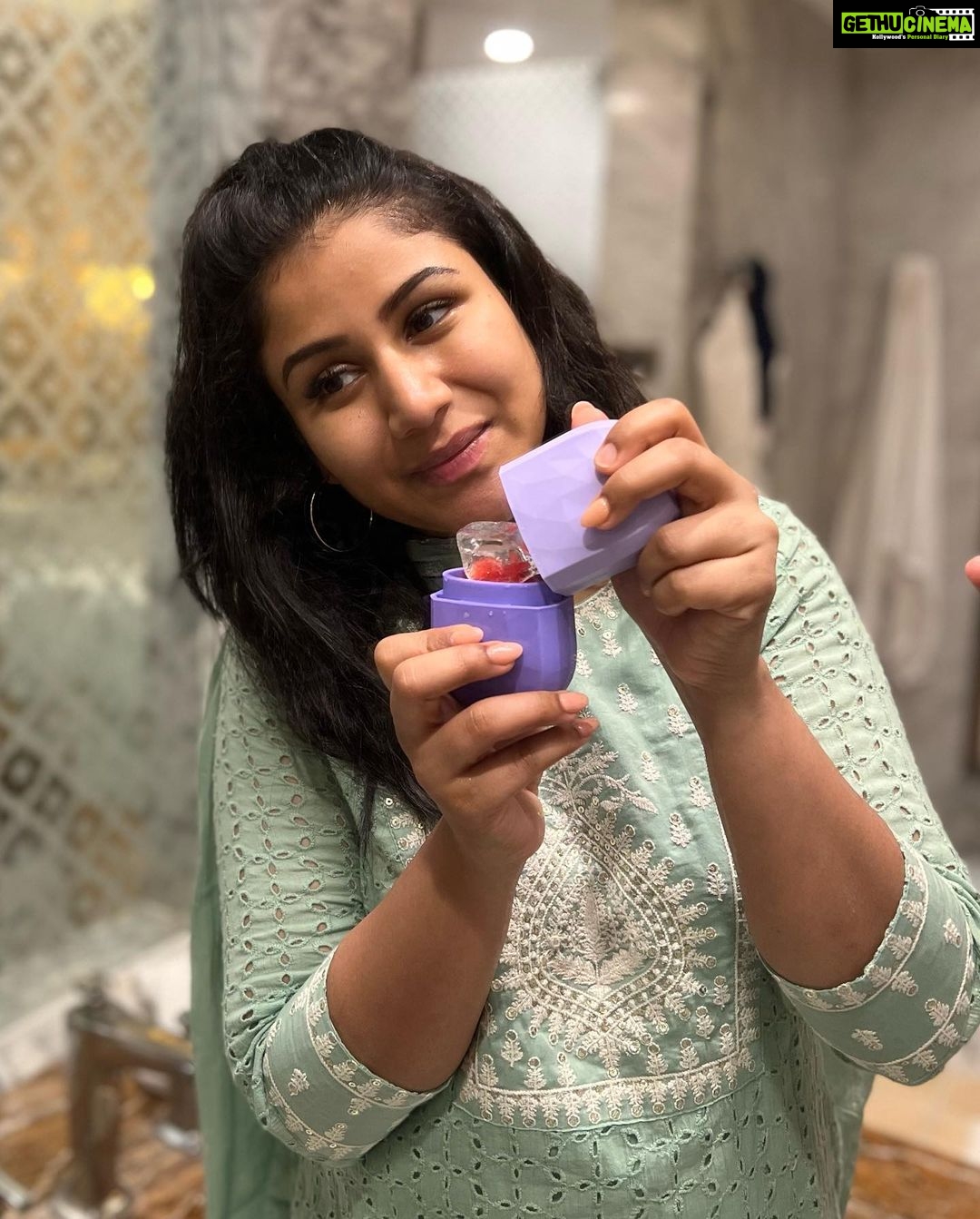 Alya Manasa Instagram - This is a nice product which helps in keeping my skin young #iceroller @melinamherbs thank u @melinamherbs for the ice roller & other organic products like carrot gel , clay face mask, hair oil etc ITC Grand Chola, Chennai