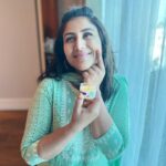 Alya Manasa Instagram - This is a nice product which helps in keeping my skin young #iceroller @melinamherbs thank u @melinamherbs for the ice roller & other organic products like carrot gel , clay face mask, hair oil etc ITC Grand Chola, Chennai
