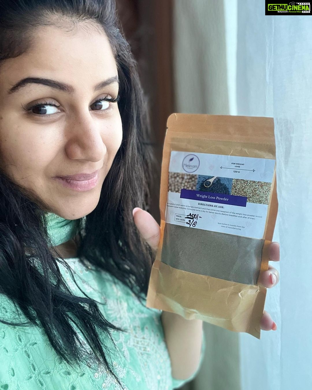 Alya Manasa Instagram - This is a nice product which helps in keeping my skin young #iceroller @melinamherbs thank u @melinamherbs for the ice roller & other organic products like carrot gel , clay face mask, hair oil etc ITC Grand Chola, Chennai
