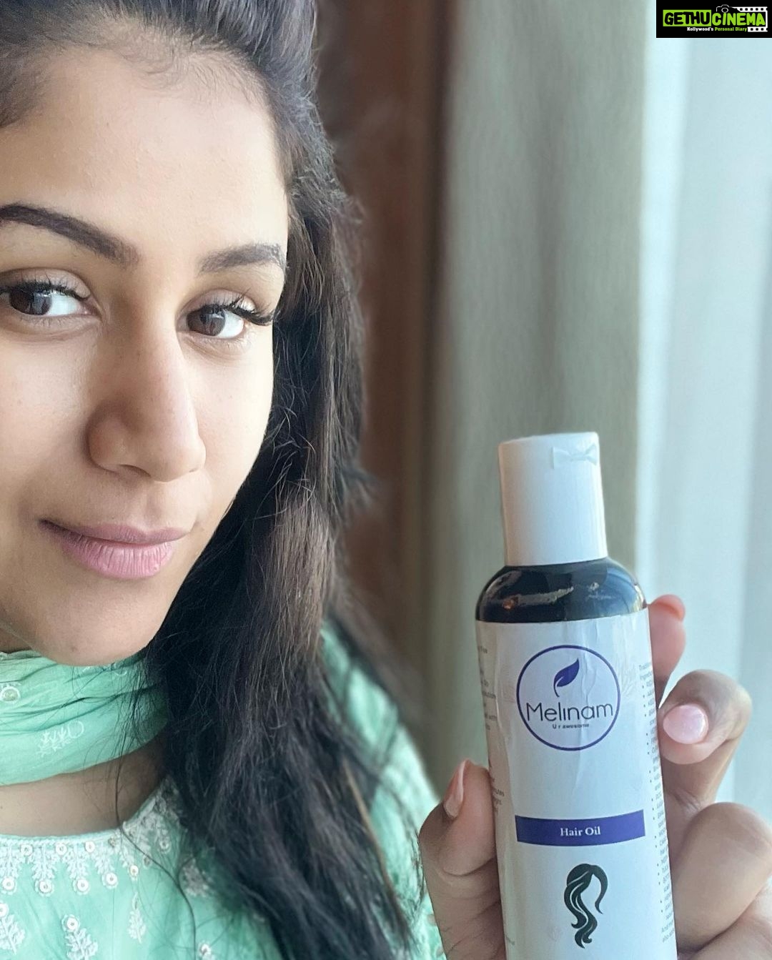 Alya Manasa Instagram - This is a nice product which helps in keeping my skin young #iceroller @melinamherbs thank u @melinamherbs for the ice roller & other organic products like carrot gel , clay face mask, hair oil etc ITC Grand Chola, Chennai