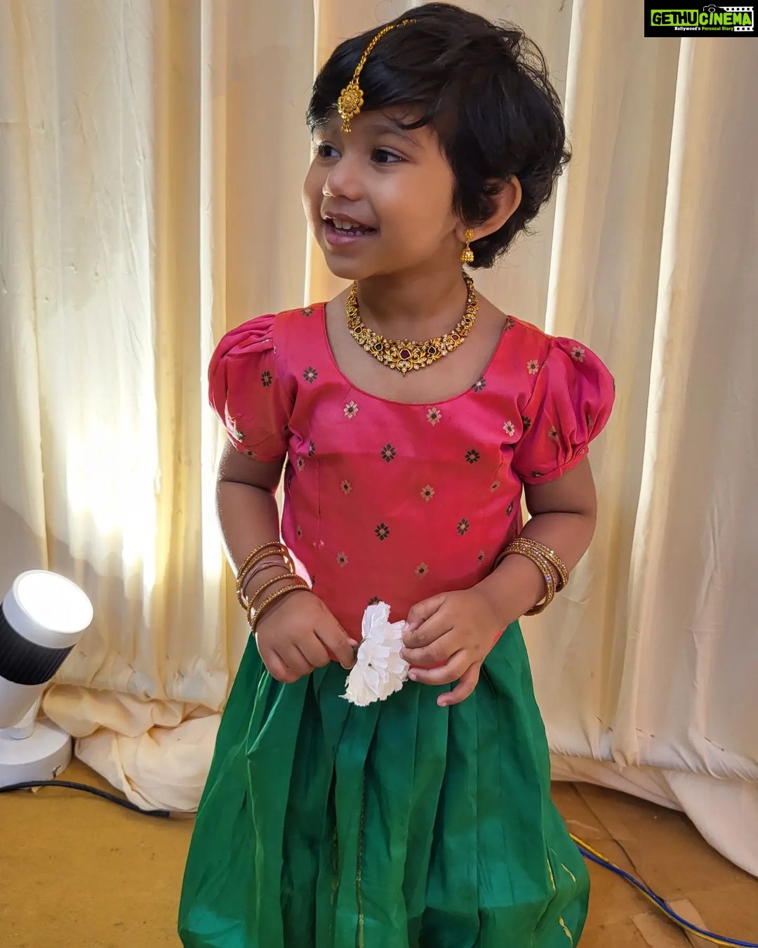 Alya Manasa Instagram - My Heera is wearing jewelry 😍 Jewelry @sruthis_jewellery It looks so pretty on her