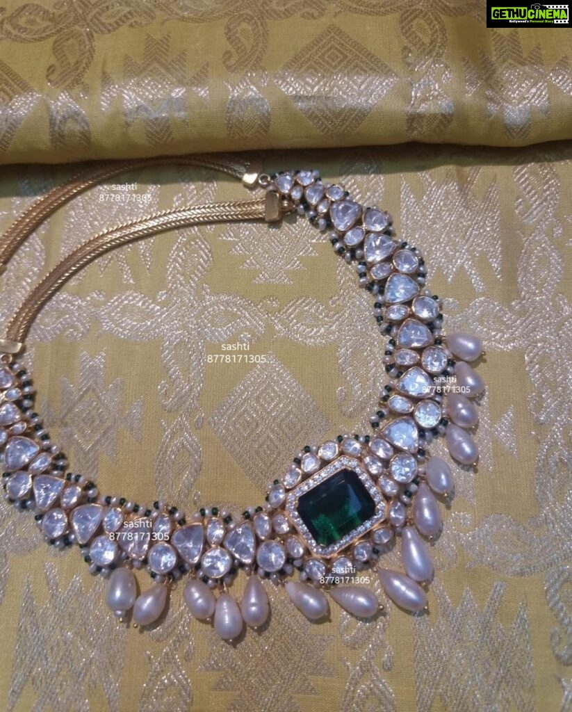 Alya Manasa Instagram - Pure silver gold plated jewellery @silversashti Do follow them & fall in love @silversashti