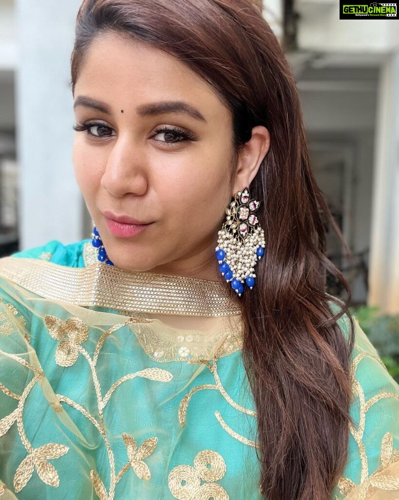 Alya Manasa Instagram - Beautiful earrings I got it @neethu_jewels 🤩🤩🤩🤩🤩🤩🤩so unique & different
