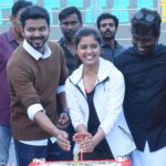 Amritha Aiyer Instagram - That Khushi moment and my inner Khushi moment 😍 I wish I could celebrate your birthday now just the same way my thalapathy Vijay sir ❤️❤️🎂🎉 Happy Birthday sir 🎉🎂 love you always #thalapathyvijay #thalapathy #hbdthalapathyvijay #bigil #bigilthendral