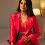 Amritha Aiyer Instagram - Pinch me Pink 💗 . Styled by - @by_sarana 📹 - @dop_saiyash Suit : @ranbirmukherjeeofficial Jewellery: @mspinkpantherjewel Makeup - @moovendhar_makeup