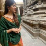 Amritha Aiyer Instagram - Fridays Vibes 🙏🏻🌼