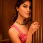 Amritha Aiyer Instagram - Ya I still have more saree pictures coming up , cos our Senthil ji @camerasenthil has worked on too many pictures which is so beautiful. So more to come 😄😄