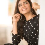 Amritha Aiyer Instagram - Hello everyone 🙏🏻 . 📸 - @camerasenthil Styled by - @labelswarupa Makeup & Hair - @vijiknr